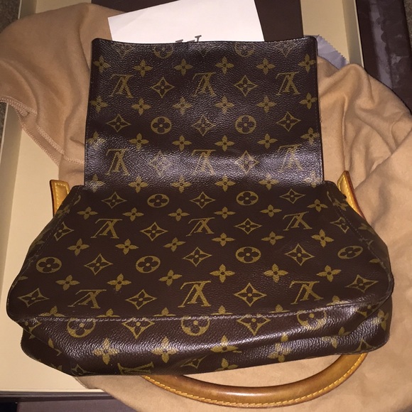 Authentic Louis Vuitton Mini Looping Shoulder Bag - Picture 6 of 7
